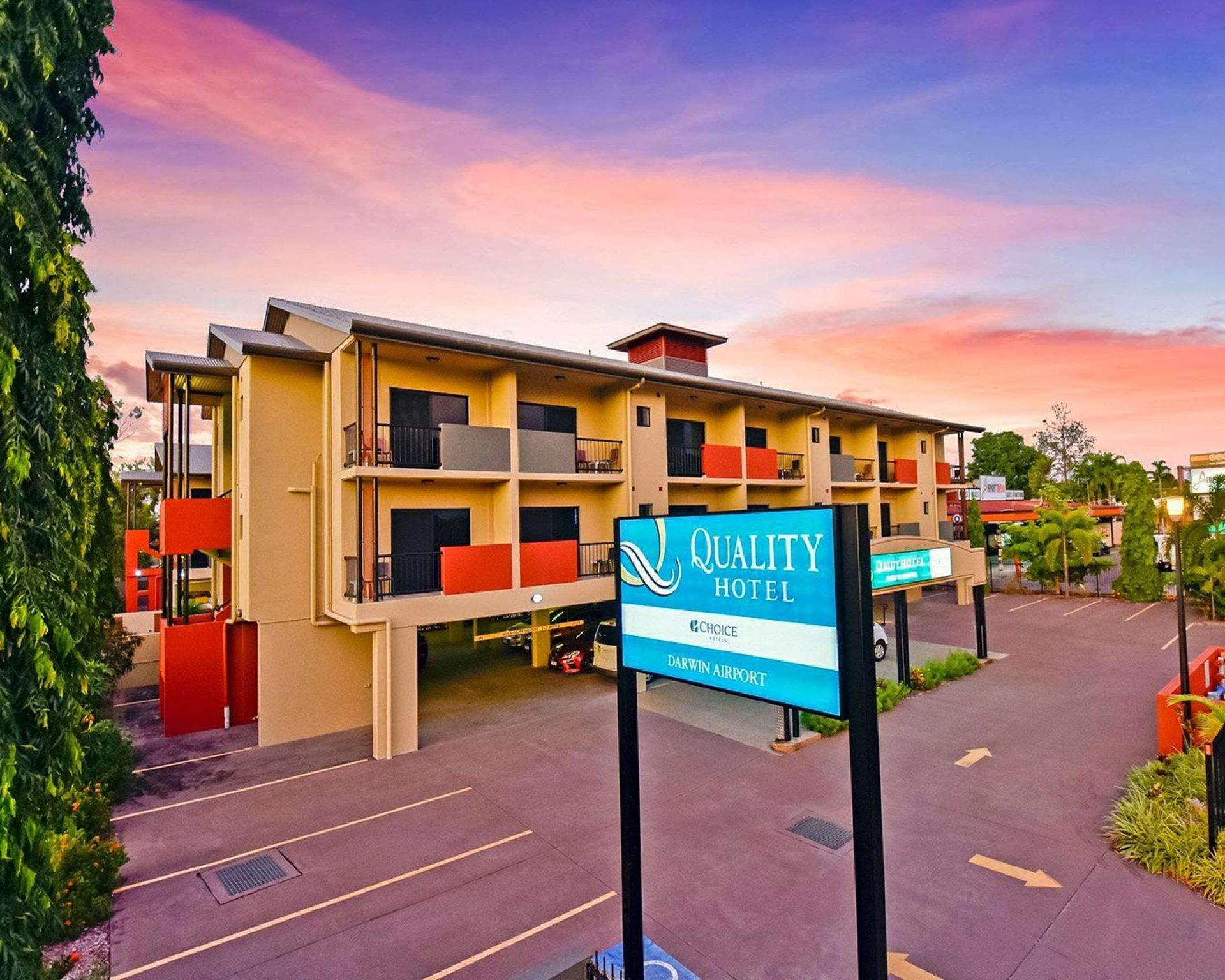 Quality Hotel Darwin Airport Exterior foto Quality Hotel, Townsville