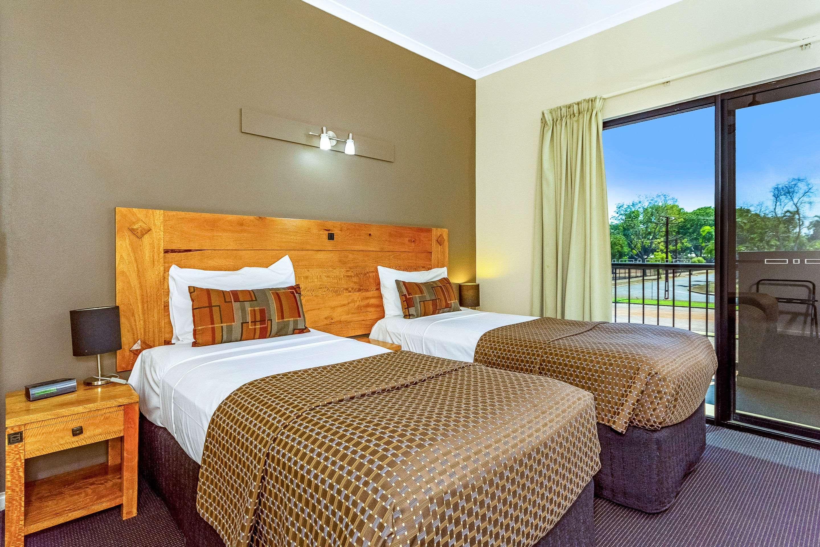 Quality Hotel Darwin Airport Exterior foto A typical room at the Mantra on Lake
